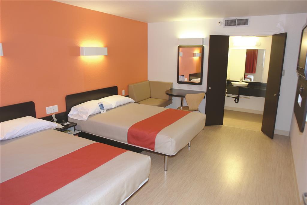 Motel 6 Airdrie Cameră foto